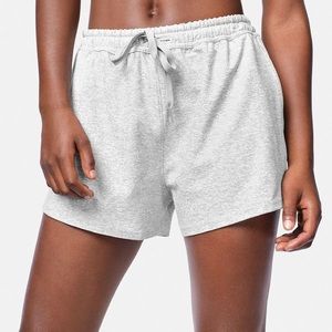 NWOT Outdoor Voices Sunday 3” Short